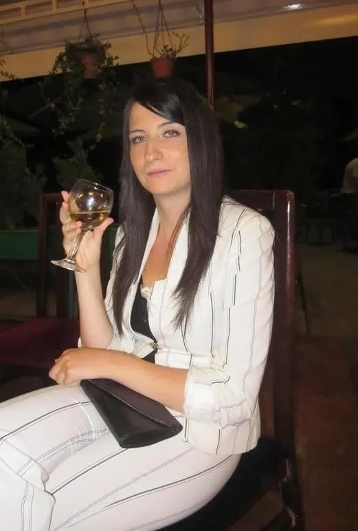Ines, 27 anni — incontri sesso a Catania