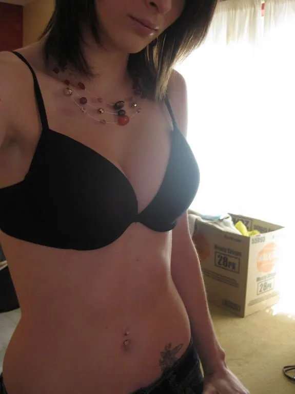 Cassandra, 23 anni — incontri sesso a Lucca