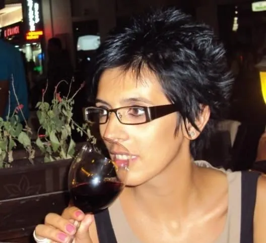 Serena, 34 anni — incontri sesso a Acireale