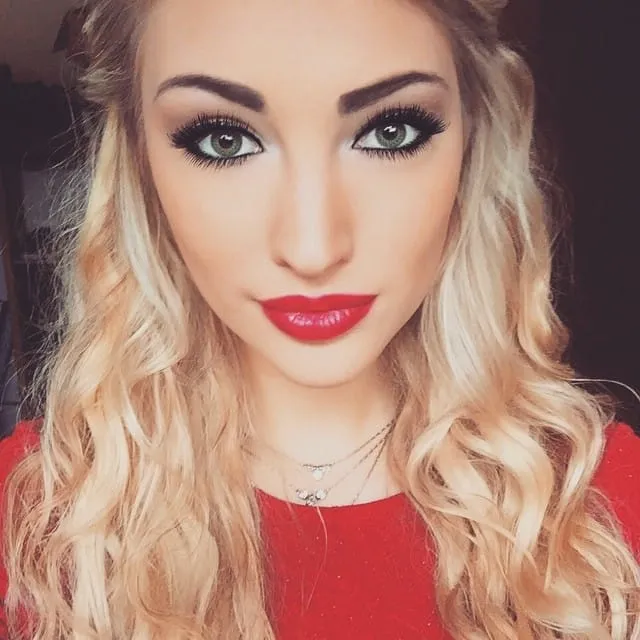 Agnese, 27 anni — incontri sesso a Rimini