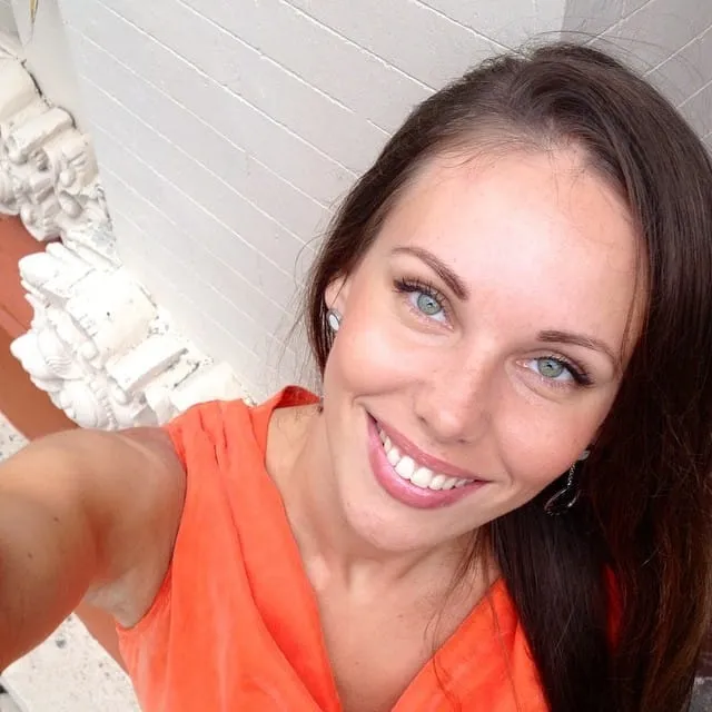 Laura, 29 anni — incontri sesso a Pianura