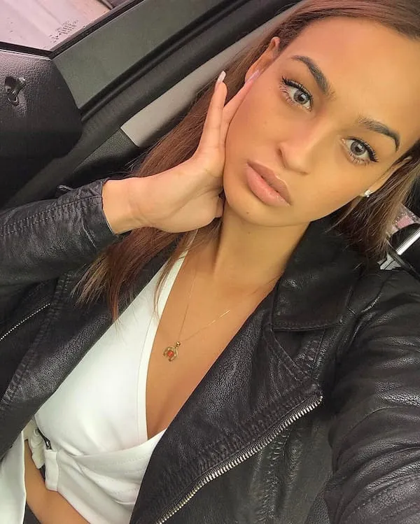 Giulia, 26 anni — incontri sesso a Terracina