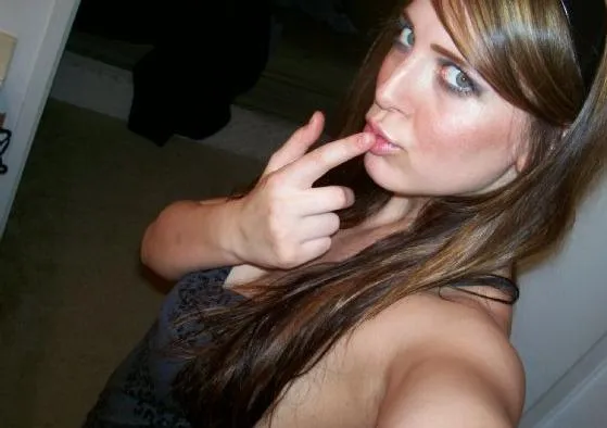 Elena, 22 anni — incontri sesso a Lucca