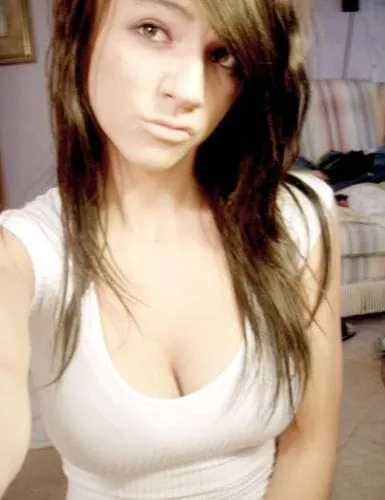 Zina, 41 anni — incontri sesso a Asti