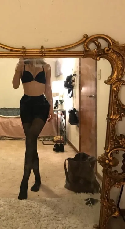 Flora, 23 anni — incontri sesso a Scafati