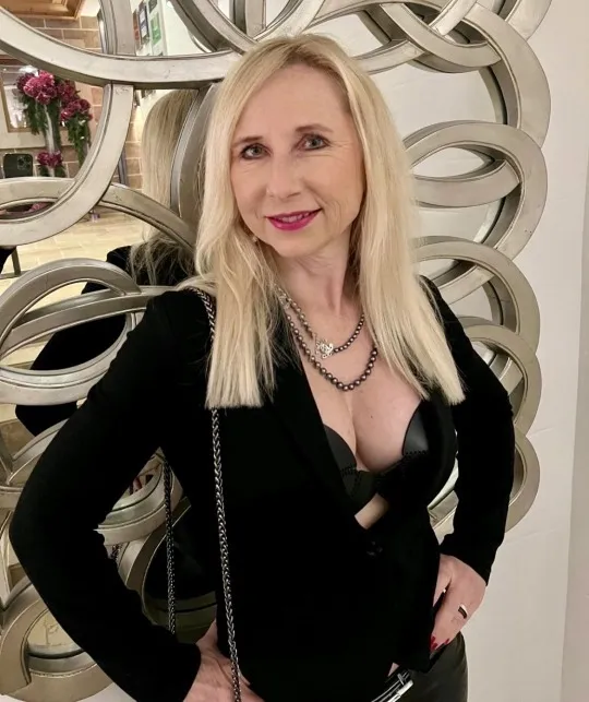 Alessandra, 44 anni — incontri sesso a Napoli